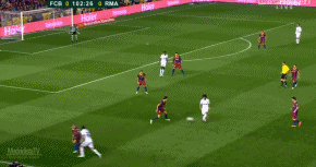 铃木一朗在 2013 年达成美日合计 4000 支安打，展现了其跨越国境的非凡持久力