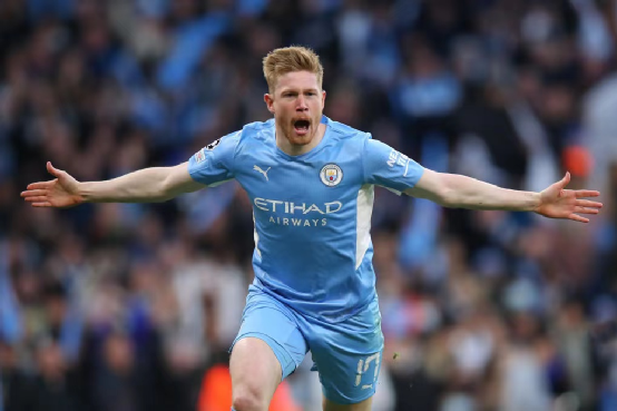 库尼亚赛后向老东家狼队球迷鼓掌致谢