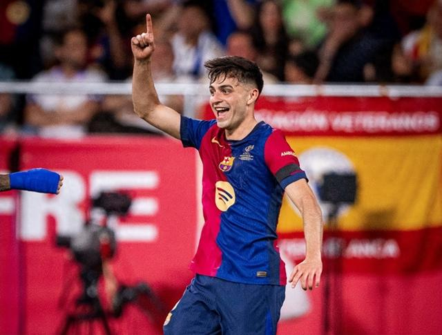 MikeAScotto报道，雄鹿队、森林狼队和快船队正在密切关注特雷·杨在亚特兰大的情况。