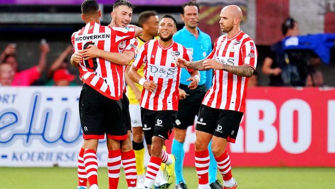 色表现再一 色表现再一