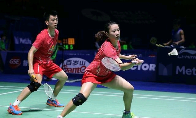 他的这些小 他的这些小