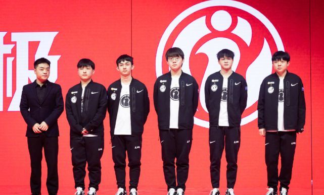 课程设置以 课程设置以