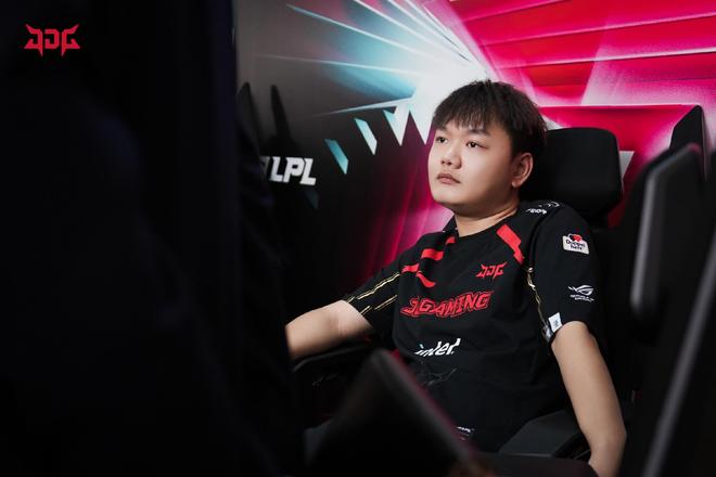 洞抓下两只 洞抓下两只